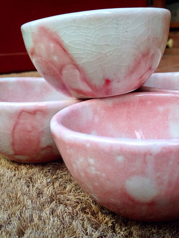 Detalle cuenco rosa cerámica arte-hoy Pedro León